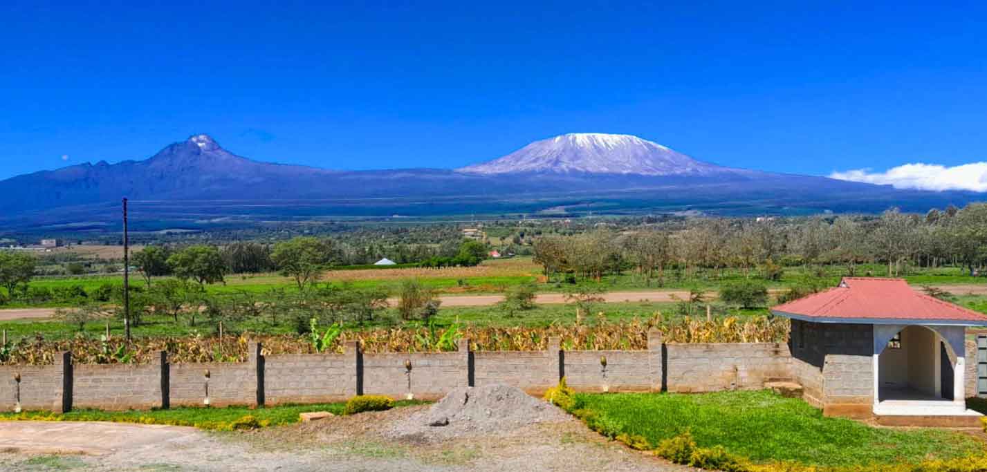 Kilimanjaro at dawn over Oloitoktok